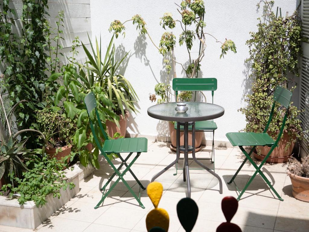 Mondrian Guest House Skiathos Town Exterior photo